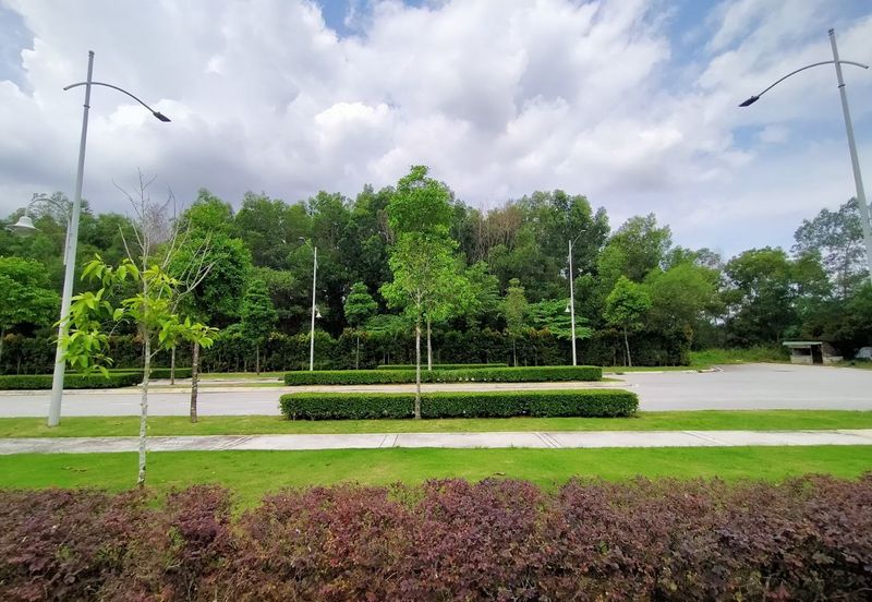 The Melodi ,Eco Majestic Semenyih @ Corner Shop for Sale