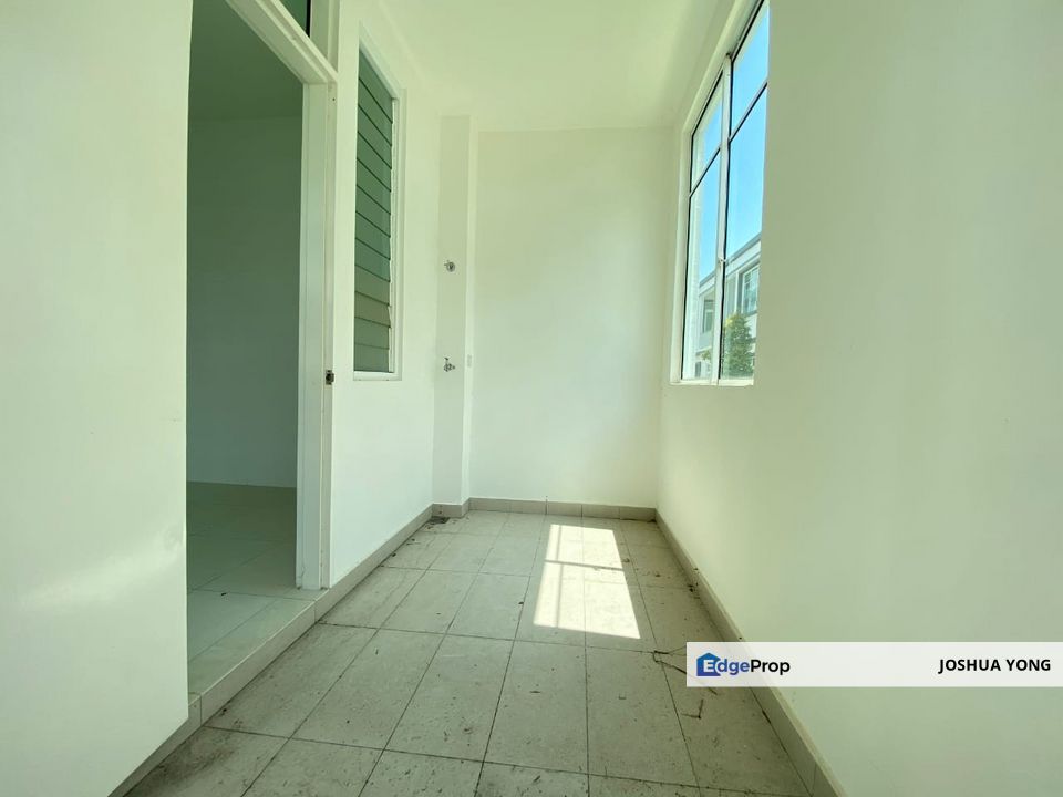 Merrydale, Eco Majestic Semenyih 22x70 Below Market for Sale , Selangor, Semenyih