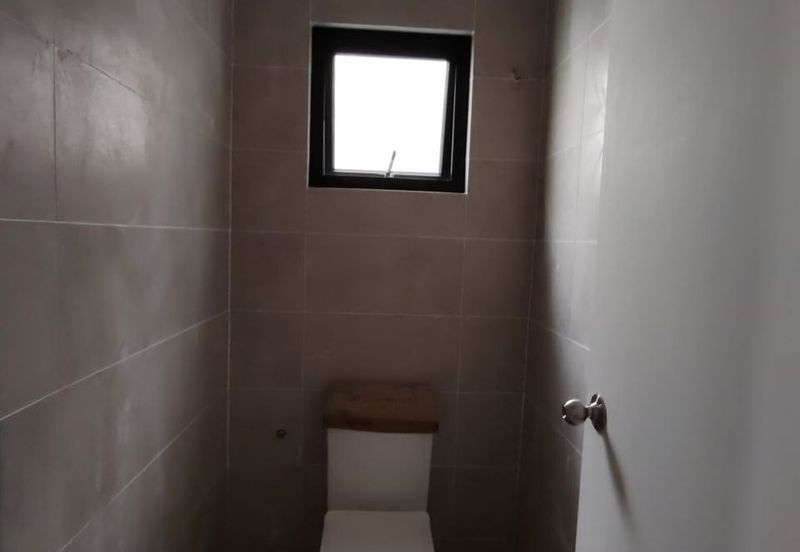 Whitten Eco Majestic