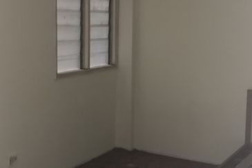 Pangsapuri Putra Raya