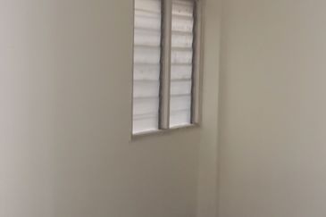 Pangsapuri Putra Raya