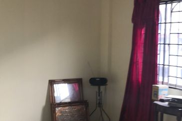 Pangsapuri Putra Raya