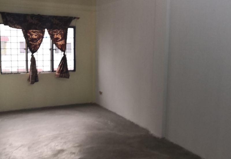 Pangsapuri Putra Raya