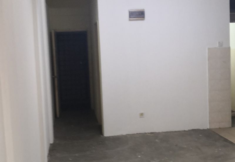 Pangsapuri Putra Raya