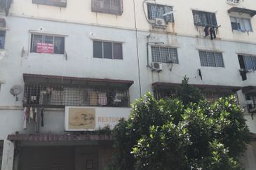 Pangsapuri Putra Raya