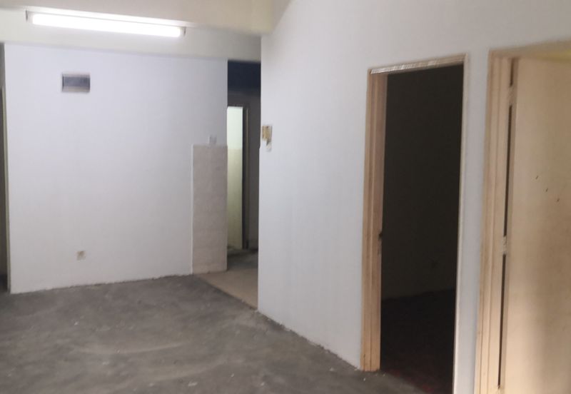 Pangsapuri Putra Raya