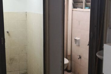 Pangsapuri Putra Raya