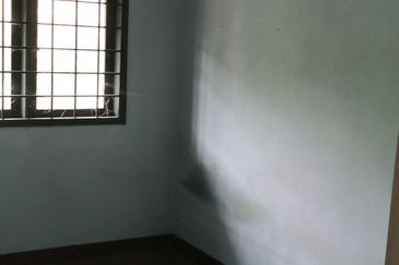 Putra Perdana Service Apartment For Sale!!!