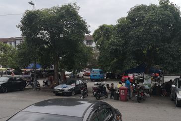 Putra Perdana Service Apartment For Sale!!!