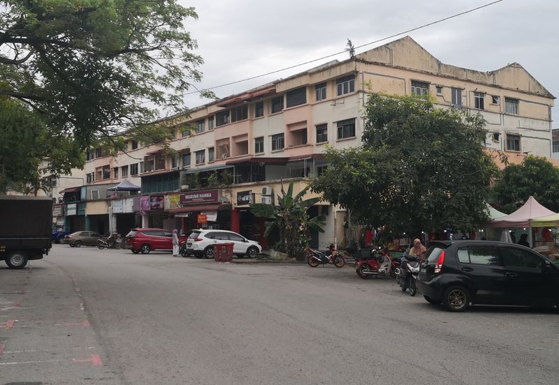 Putra Perdana Service Apartment For Sale!!!