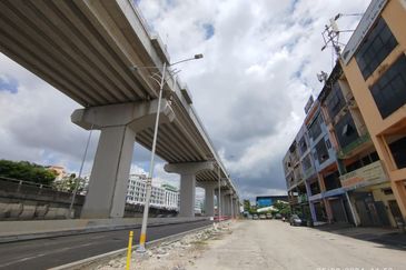 Kayu Ara Business Park, Kayu Ara