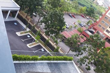 Residensi Hijauan (The Greens)