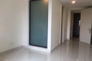 Pandora @ Tropicana Metropark