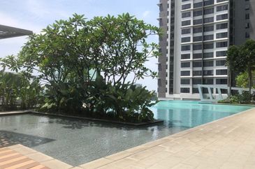 Pandora @ Tropicana Metropark