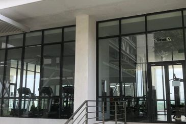 Pandora @ Tropicana Metropark