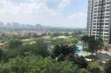 Pandora @ Tropicana Metropark