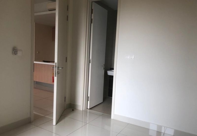 Pandora @ Tropicana Metropark