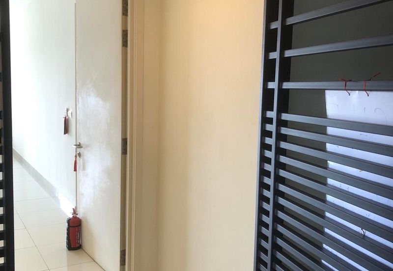 Pandora @ Tropicana Metropark