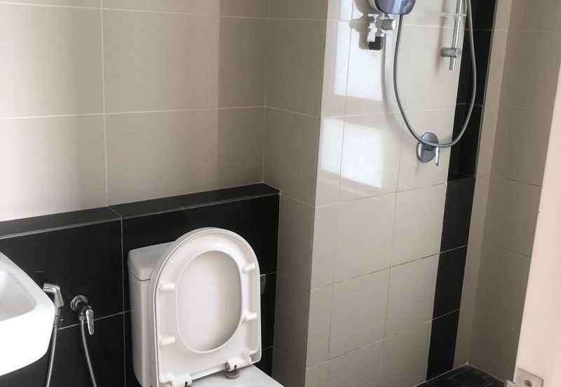 Pandora @ Tropicana Metropark