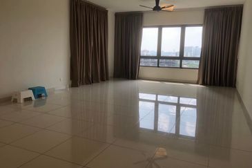 Pandora @ Tropicana Metropark