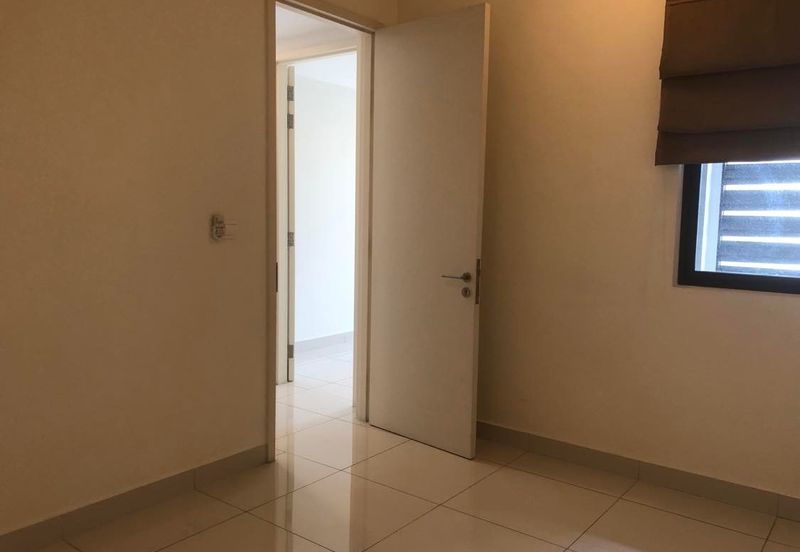 Pandora @ Tropicana Metropark