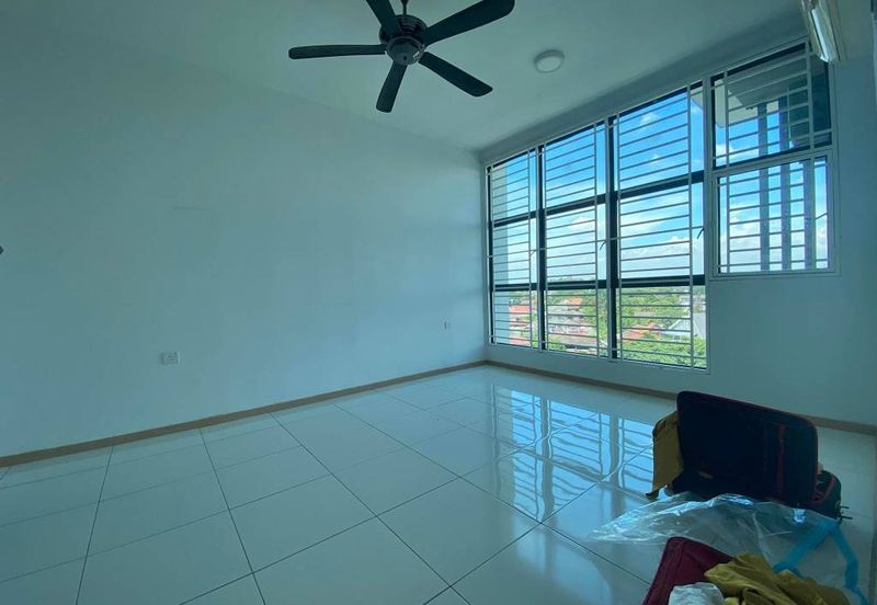 Vista Alam Serviced Apartment