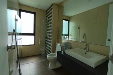 LaCosta, Sunway South Quay