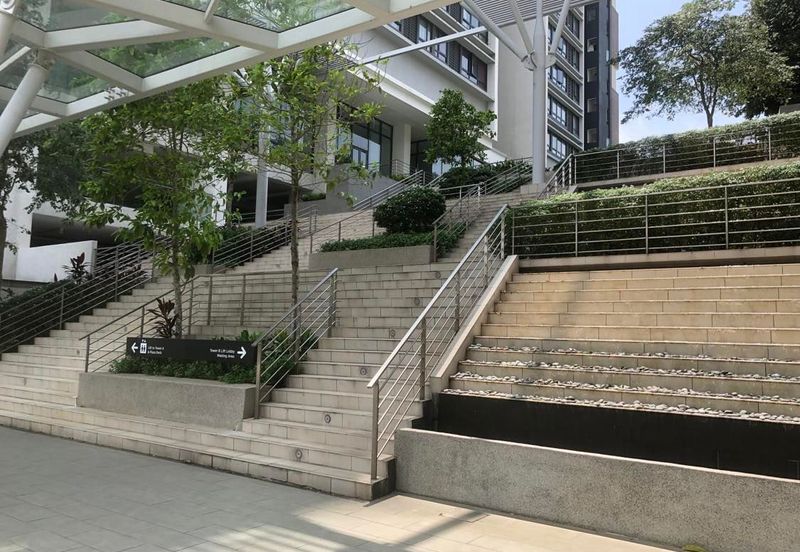 Pandora @ Tropicana Metropark