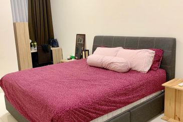 Pandora @ Tropicana Metropark