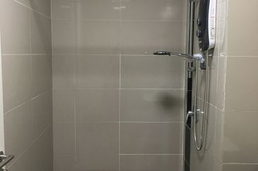 Pandora @ Tropicana Metropark