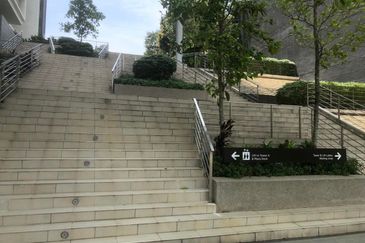 Pandora @ Tropicana Metropark