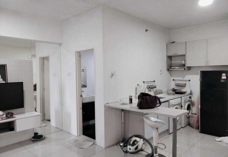 V12 Sovo (Menara Suria)