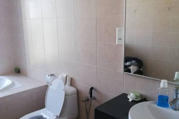 Nautica Lake Suites @ Sunway South Quay