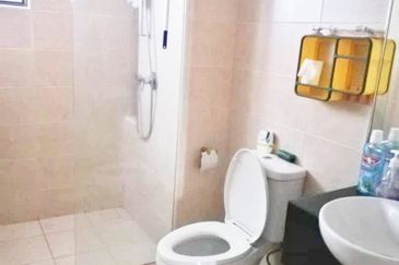 Nautica Lake Suites @ Sunway South Quay