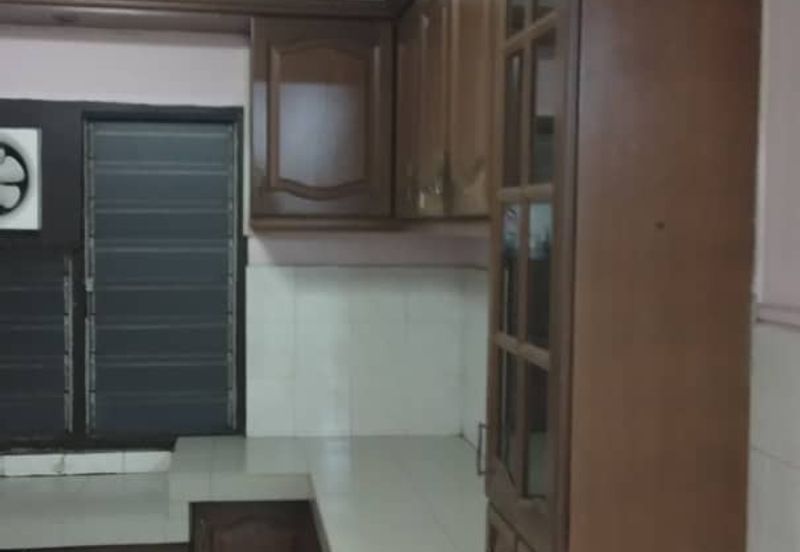 Flat PKNS, Seksyen 7