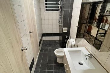 Indah Alam Condominium