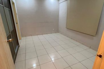 Indah Alam Condominium