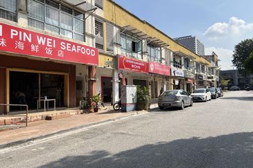 The Glenz @ Glenmarie