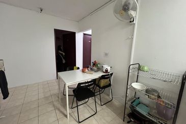 Pangsapuri Damai, Subang Bestari