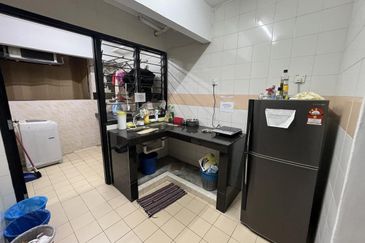 Pangsapuri Damai, Subang Bestari