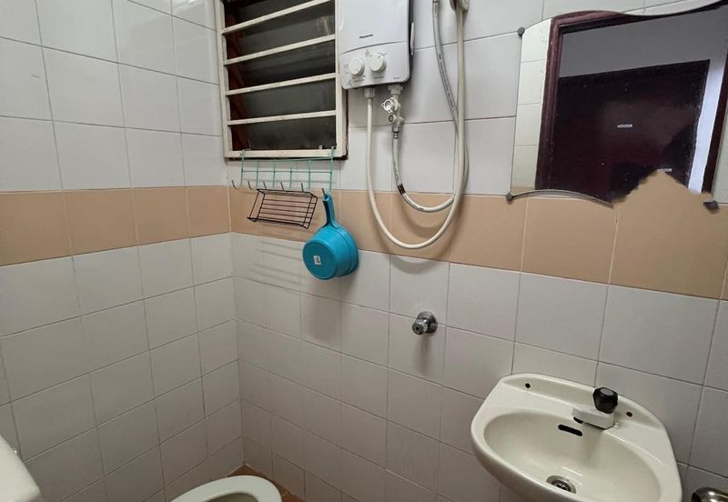 Pangsapuri Damai, Subang Bestari