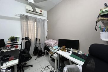 Indah Alam Condominium