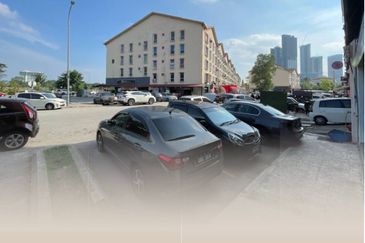 Pusat Komersial Seksyen 7