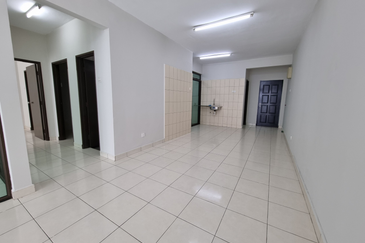 Indah Alam Condominium