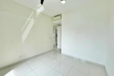 Pandora @ Tropicana Metropark