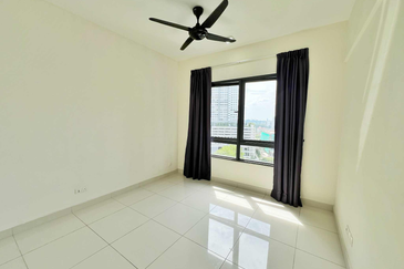 Pandora @ Tropicana Metropark