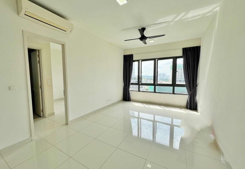 Pandora @ Tropicana Metropark