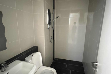 Pandora @ Tropicana Metropark