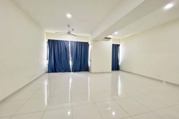 Pandora @ Tropicana Metropark