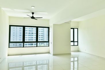 Pandora @ Tropicana Metropark